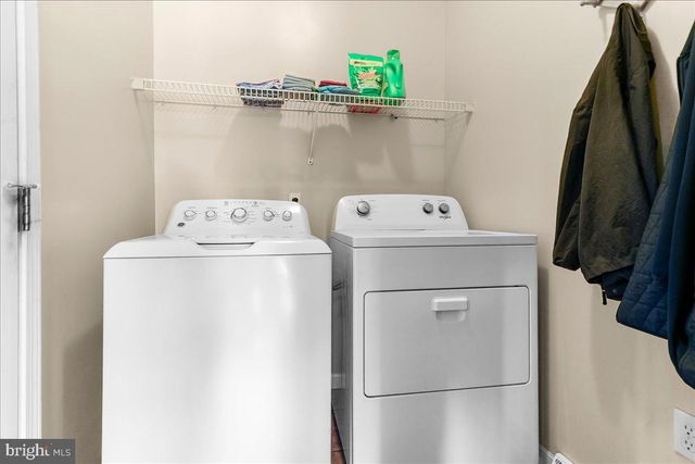 33 BANDON CIR, West Grove, PA 19390