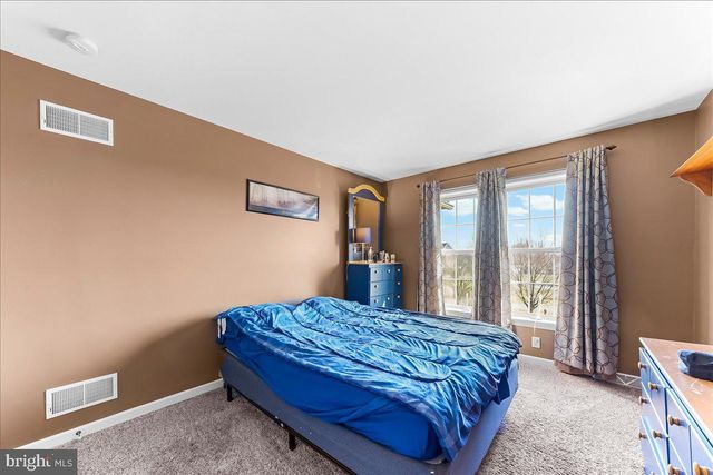 33 BANDON CIR, West Grove, PA 19390