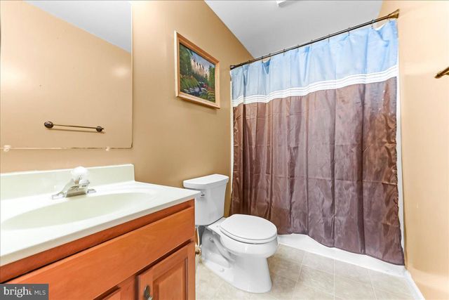 33 BANDON CIR, West Grove, PA 19390