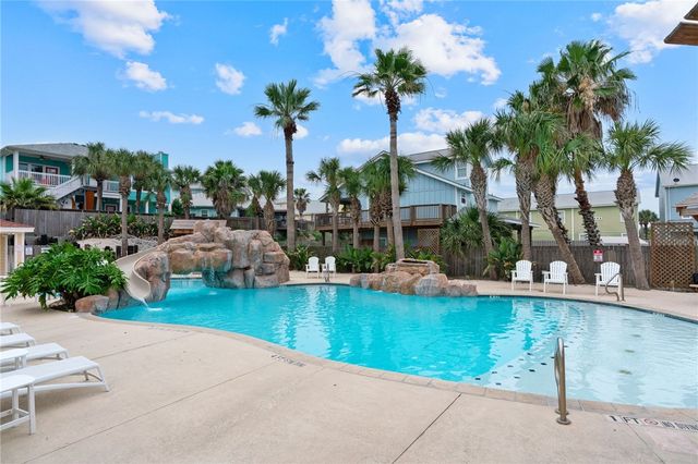 1813 S 11th St 208, Port Aransas, TX 78373