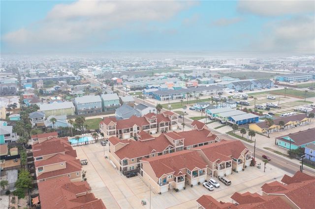 1813 S 11th St 208, Port Aransas, TX 78373