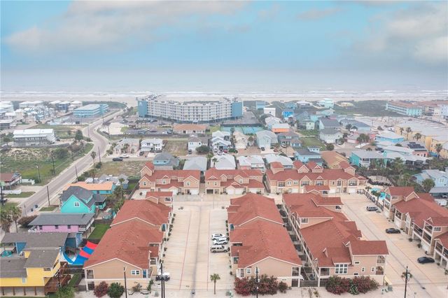1813 S 11th St 208, Port Aransas, TX 78373