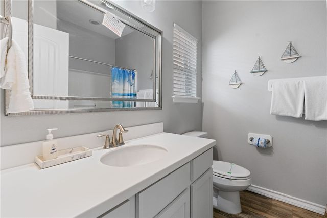 1813 S 11th St 208, Port Aransas, TX 78373