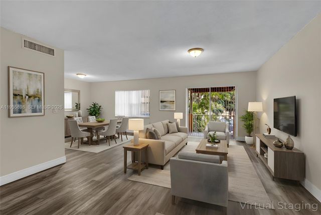 17901 NW 68th Ave T206, Hialeah, FL 33015