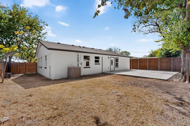 14405 Horseshoe Trail, Balch Springs, TX 75180
