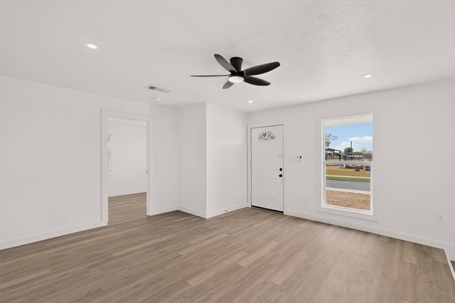 14405 Horseshoe Trail, Balch Springs, TX 75180