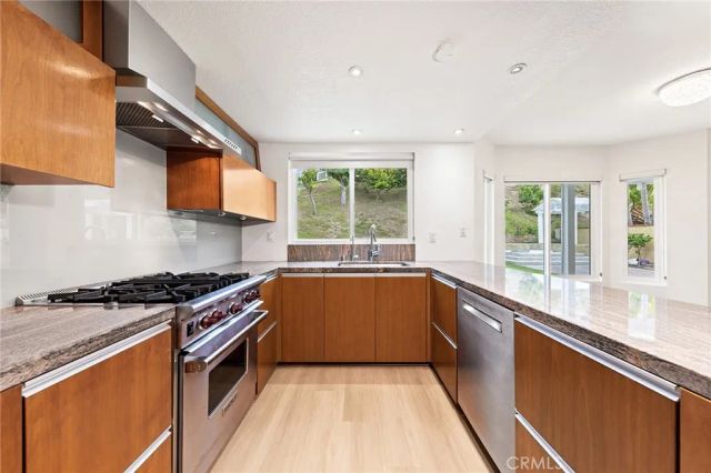 912 Wynnewood Drive, Diamond Bar, CA 91765