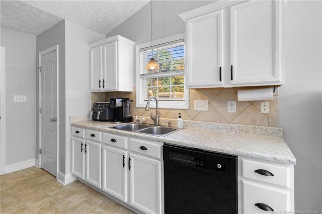 185 Driftwood Lane, Raeford, NC 28376