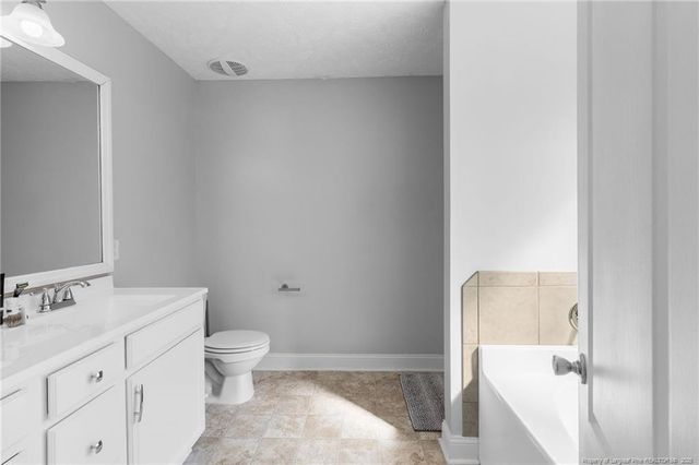 185 Driftwood Lane, Raeford, NC 28376