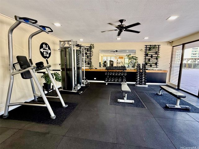 2240 Kuhio Avenue 1802, Honolulu, HI 96815