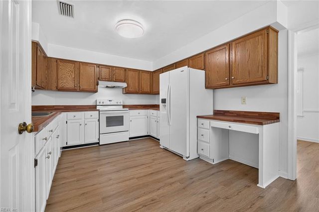 1680 Castlefield RD, Virginia Beach, VA 23456