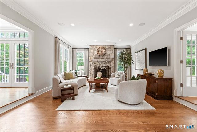 25 Adams Lane, New Canaan, CT 06840