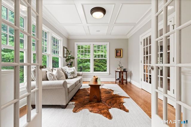 25 Adams Lane, New Canaan, CT 06840