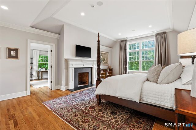 25 Adams Lane, New Canaan, CT 06840