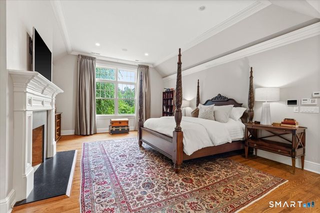 25 Adams Lane, New Canaan, CT 06840