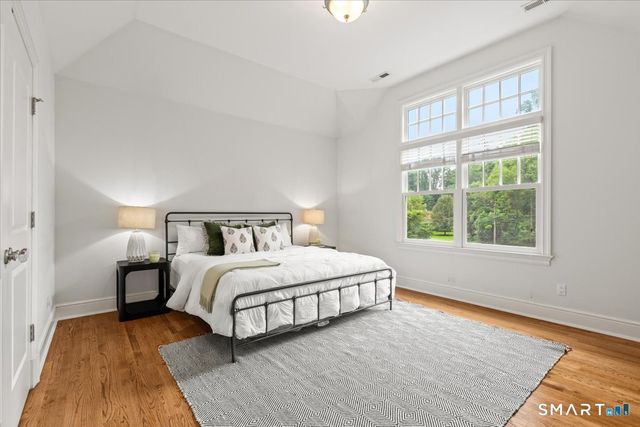 25 Adams Lane, New Canaan, CT 06840