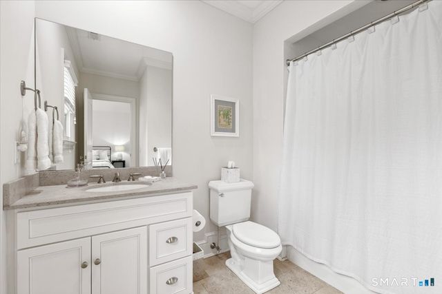 25 Adams Lane, New Canaan, CT 06840
