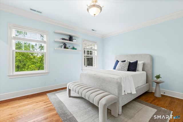 25 Adams Lane, New Canaan, CT 06840