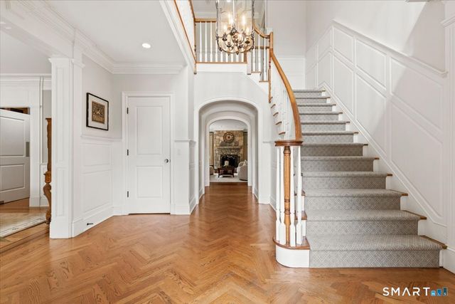 25 Adams Lane, New Canaan, CT 06840