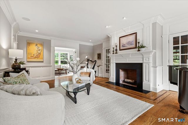 25 Adams Lane, New Canaan, CT 06840