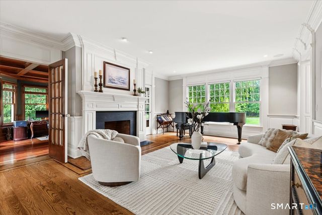 25 Adams Lane, New Canaan, CT 06840