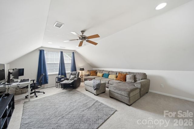 10111 Trailmoor Road, Charlotte, NC 28278