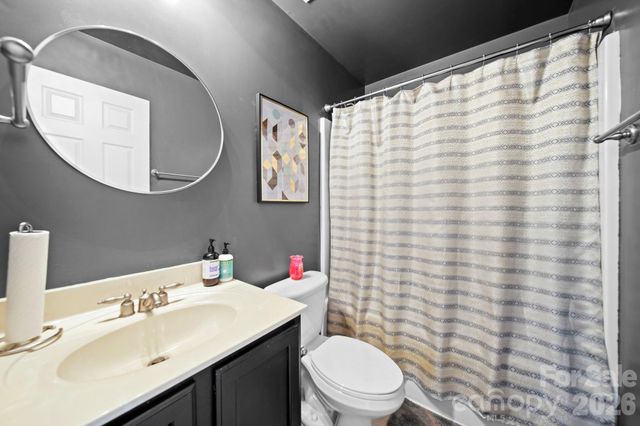 10111 Trailmoor Road, Charlotte, NC 28278