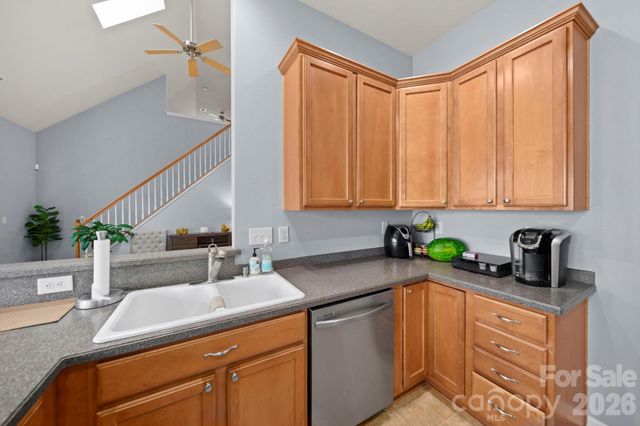 10111 Trailmoor Road, Charlotte, NC 28278