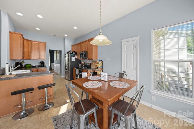 10111 Trailmoor Road, Charlotte, NC 28278