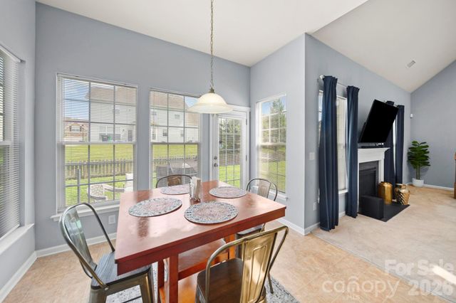 10111 Trailmoor Road, Charlotte, NC 28278