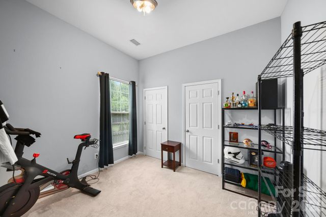 10111 Trailmoor Road, Charlotte, NC 28278