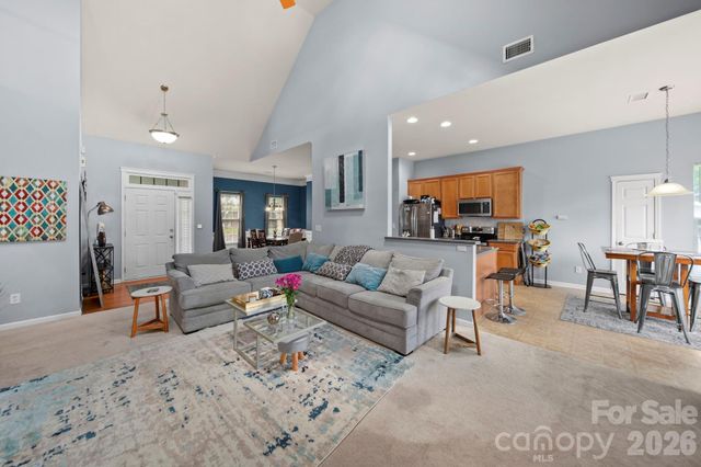 10111 Trailmoor Road, Charlotte, NC 28278
