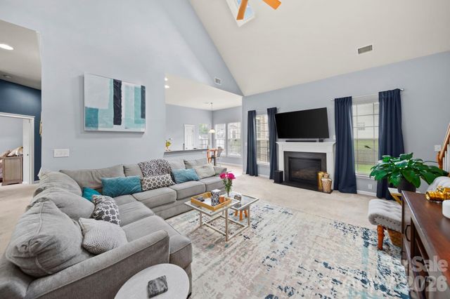 10111 Trailmoor Road, Charlotte, NC 28278