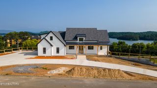 206 Eagle View Drive, Dandridge, TN 37725