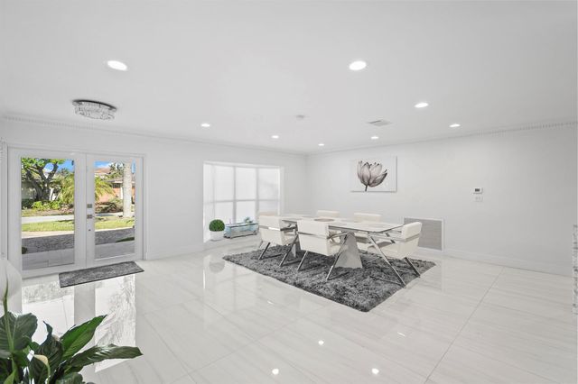 3531 NE 30th Avenue, Lighthouse Point, FL 33064