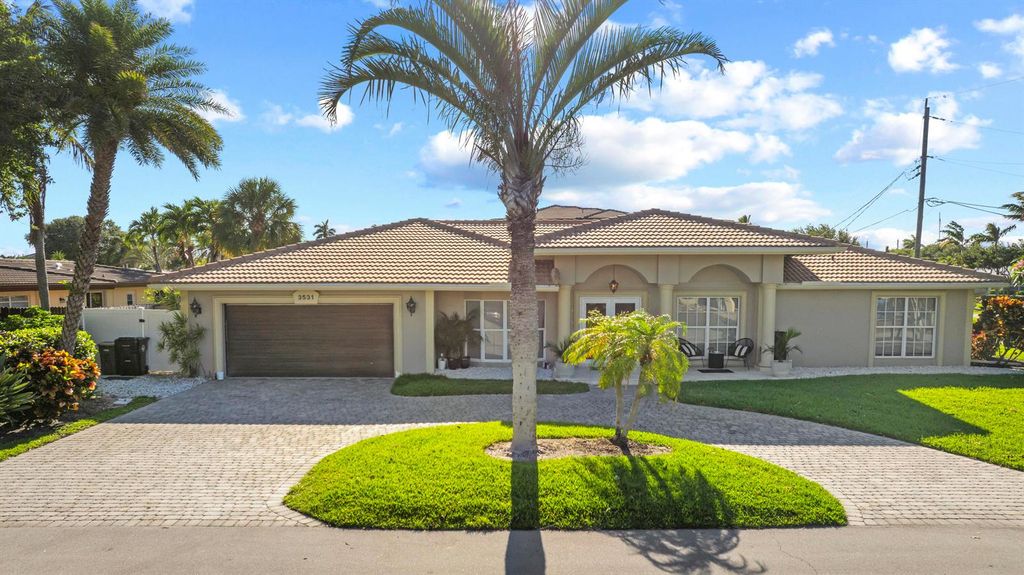 3531 NE 30th Avenue, Lighthouse Point, FL 33064
