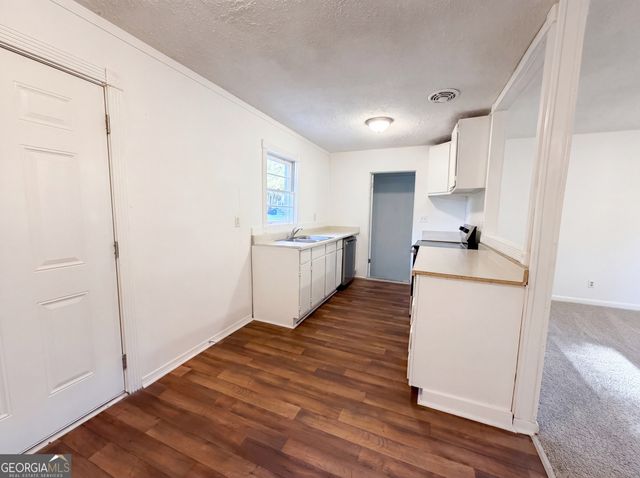610 Melrose Drive, Forest Park, GA 30297