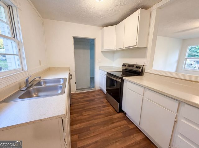 610 Melrose Drive, Forest Park, GA 30297