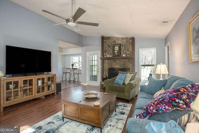 3889 Smokemist Trace, Lawrenceville, GA 30044