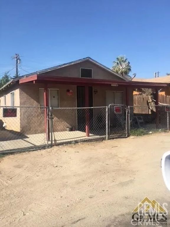 8900 Hope Lane, Lamont, CA 93241