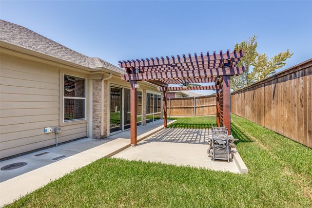 6500 Sierra Madre Drive, Fort Worth, TX 76179