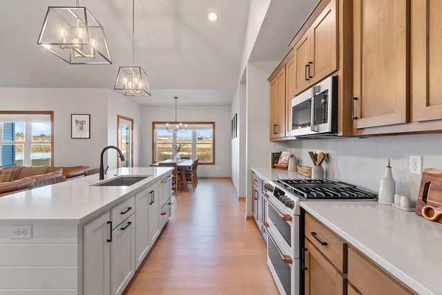 532 ROYAL ST PATS DRIVE, Wrightstown, WI 54180