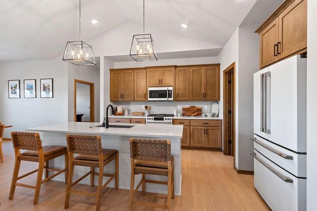 532 ROYAL ST PATS DRIVE, Wrightstown, WI 54180