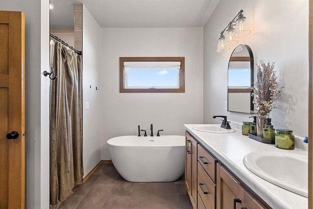 532 ROYAL ST PATS DRIVE, Wrightstown, WI 54180