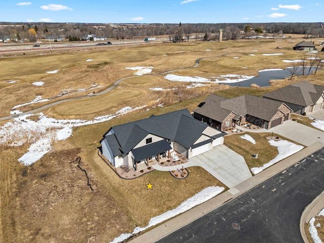 532 ROYAL ST PATS DRIVE, Wrightstown, WI 54180