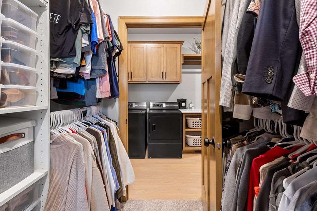 532 ROYAL ST PATS DRIVE, Wrightstown, WI 54180