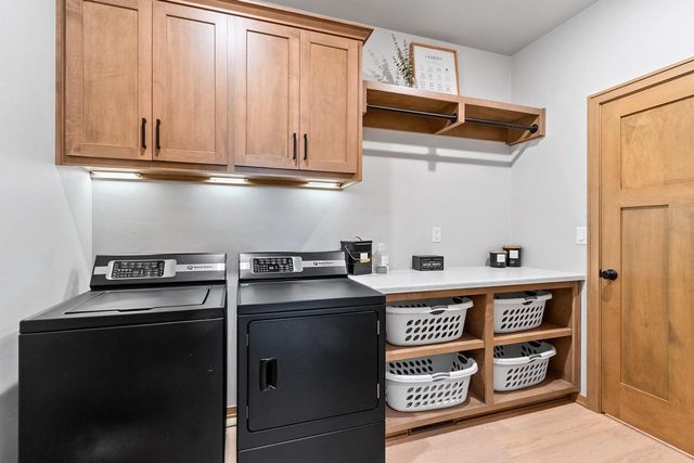 532 ROYAL ST PATS DRIVE, Wrightstown, WI 54180