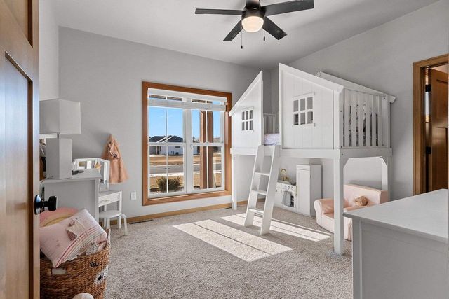 532 ROYAL ST PATS DRIVE, Wrightstown, WI 54180