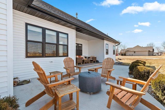 532 ROYAL ST PATS DRIVE, Wrightstown, WI 54180