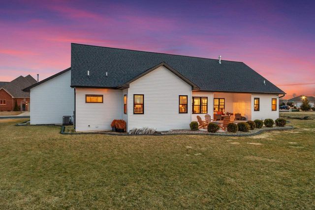 532 ROYAL ST PATS DRIVE, Wrightstown, WI 54180